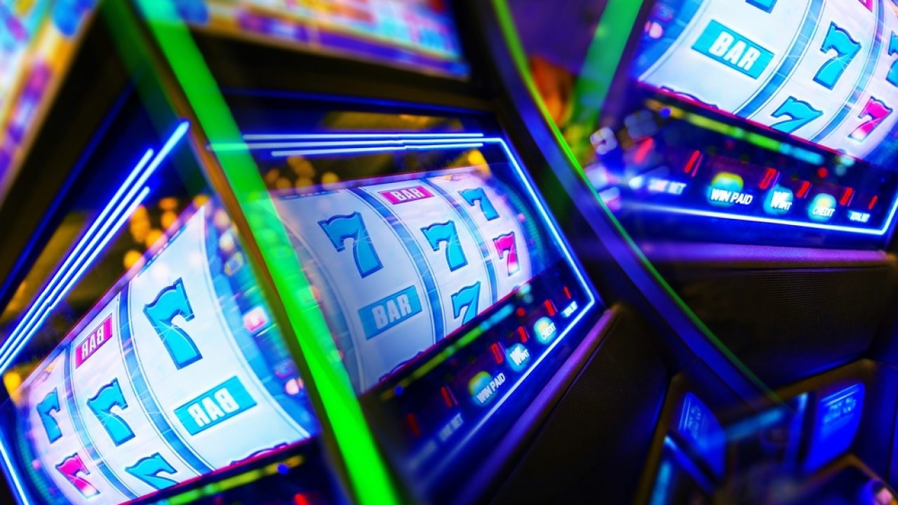 5 Reasons to Play Online Slot Games